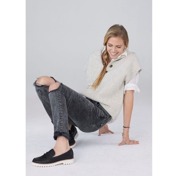 Anthro Pilcro Slim Boyfriend Distressed Black Jeans - Picture 3 of 15